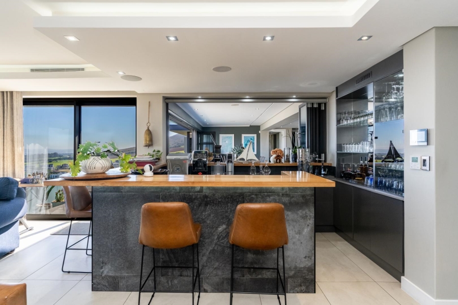 4 Bedroom Property for Sale in Baronetcy Estate Western Cape